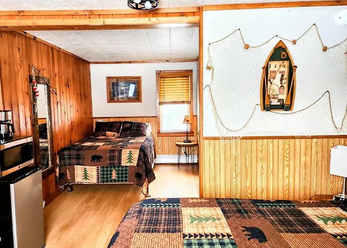 Maple Grove Lodging