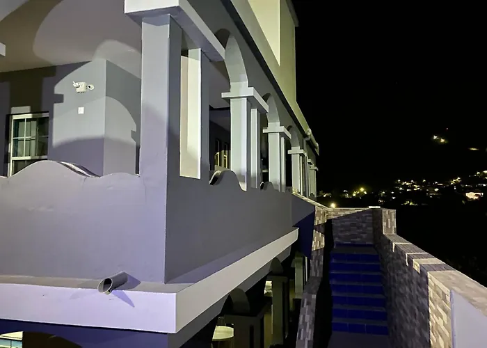 Djabraba'S Triplex
