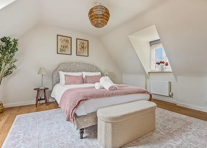 The Seven Residence - Hot Tub, 5 Min To Bicester Village, Pet Friendly