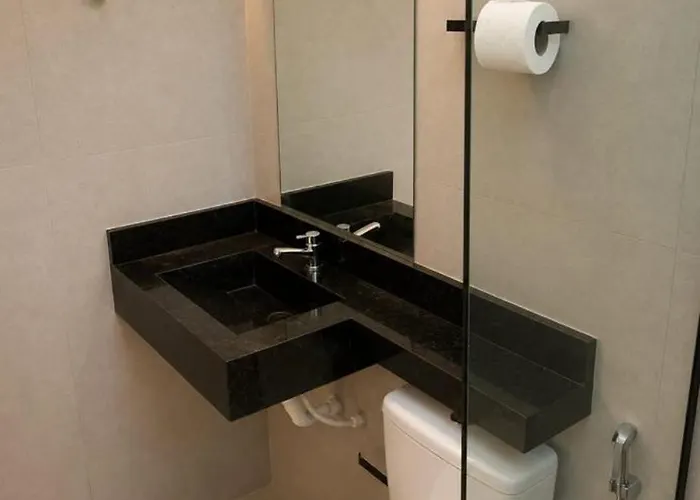 Suíte simples com ventilador , Obs não é a da foto