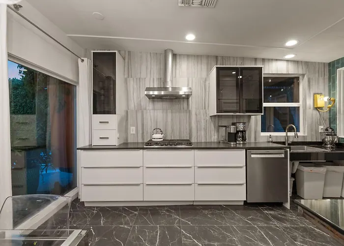 Canyon Chic At Speakeasy Hotel - Adults Only