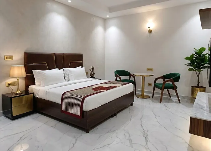 Hotel Brothers Near Tau Devi Lal Stadium