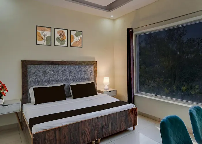Hotel O Meerut Central College Formerly Saffron