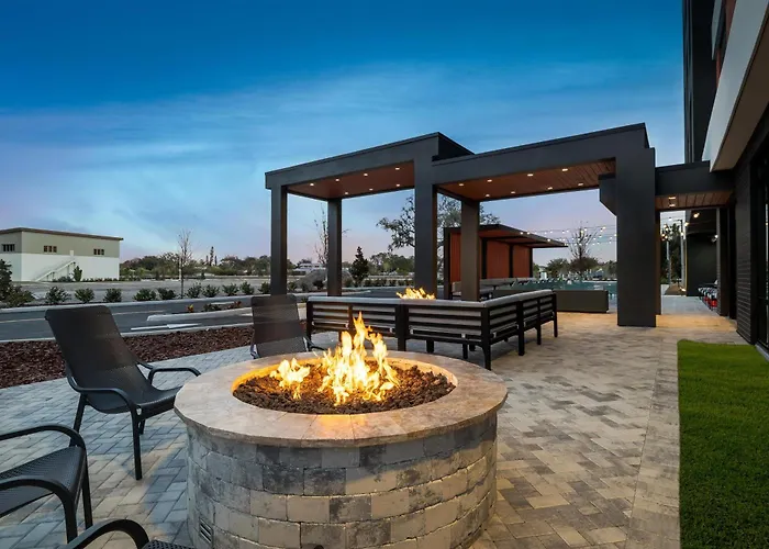 Home2 Suites By Hilton Riverview Tampa