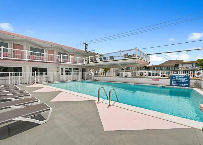 Pink Champagne Boutique Motel