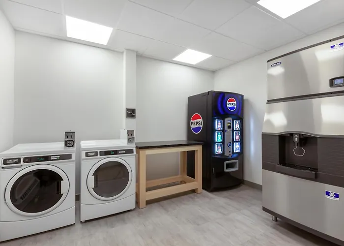 Best Western Plus Kawartha Lakes Hotel & Suites