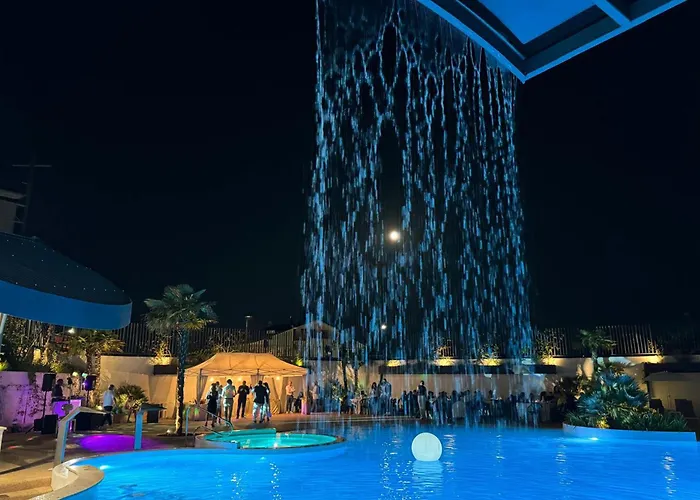 Moon Resort & Spa