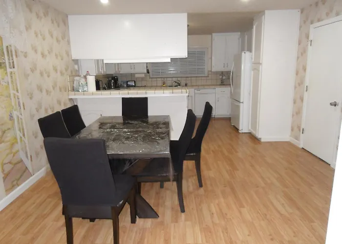 Str25-15 Home 3 Bedrooms 2 Bath