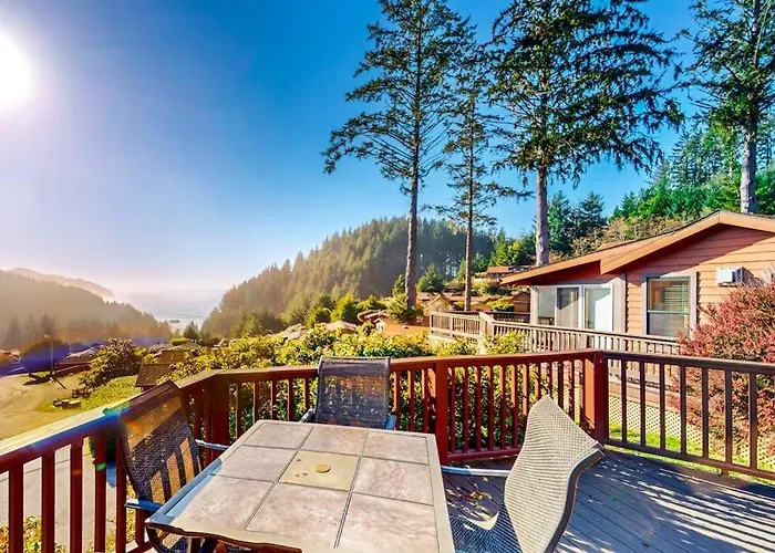 Tranquil Dog-Friendly Coastal Escape With Private Hot Tub Patio & Nature Views