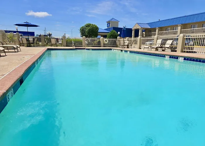 Baymont By Wyndham Mcalester Hwy 69