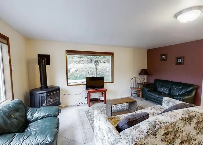 Wonderful Home Close To Lake Withprivate W&D Wifi Gas Fireplace - 2 Dogs Okay