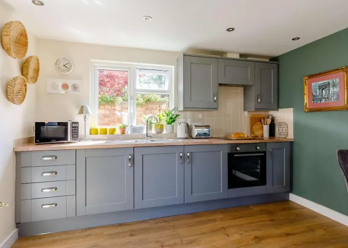 2 Bed In Ashbourne Oc-81345