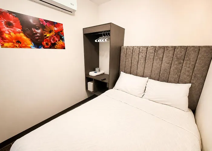 Barrio Inn Padre Mier Hostal & Suites