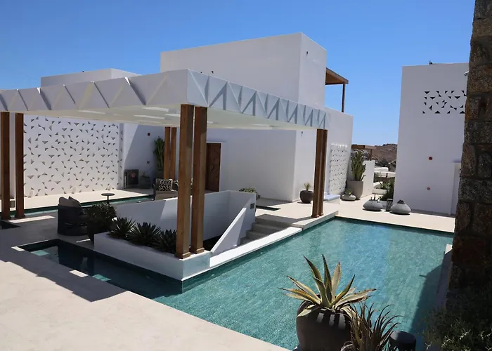 Lyo II Boutique Suites