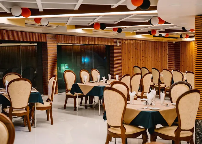 Royal Hotel Khulna - City Center