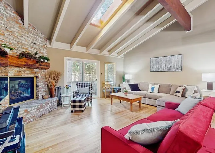 Townhome With Fireplace Pool Sauna Free Shuttle Pickup-Drop-Off To Ski Resort