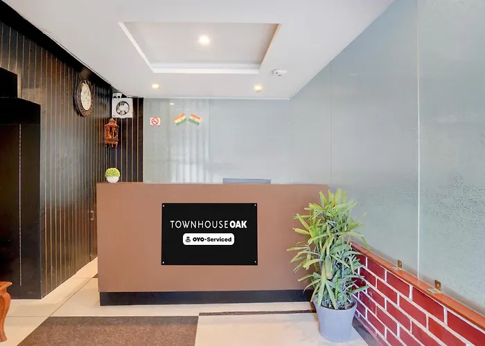 Super Townhouse Oak Isbt Bus Terminal Dehradun Formerly Hotel Himalayan