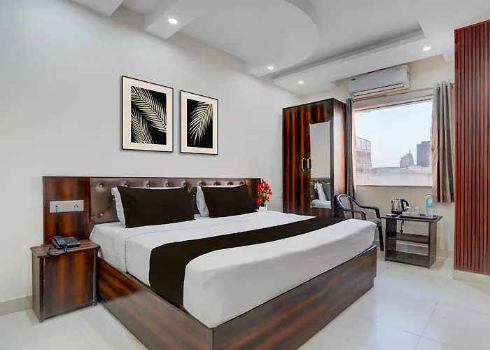 Super Townhouse Oak Isbt Bus Terminal Dehradun Formerly Hotel Himalayan