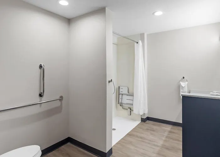 Everhome Suites Georgetown - Austin