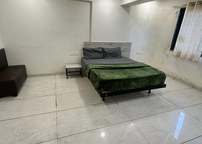 Hotel Bhakti Inn