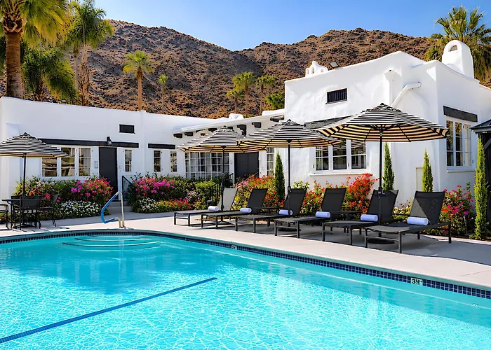 Gloria Palm Springs