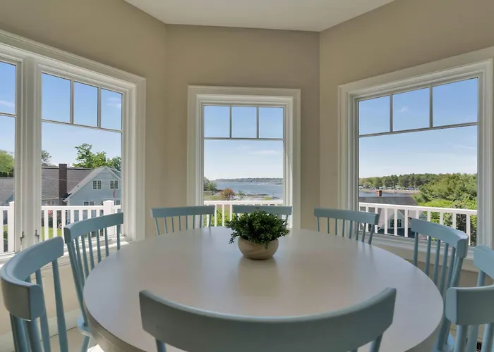 The Hill Dog Friendly Panoramic Ocean Views