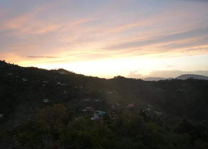 The Windbloom - Himalayan Farm Stay