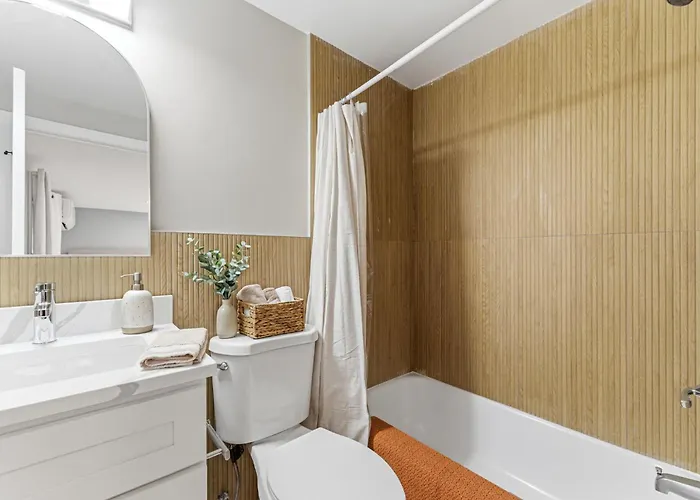 Dennisport Surf Club Boutique Hotel