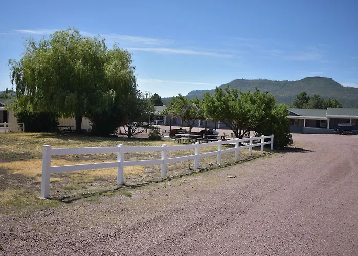 Alpine Adventures Inn