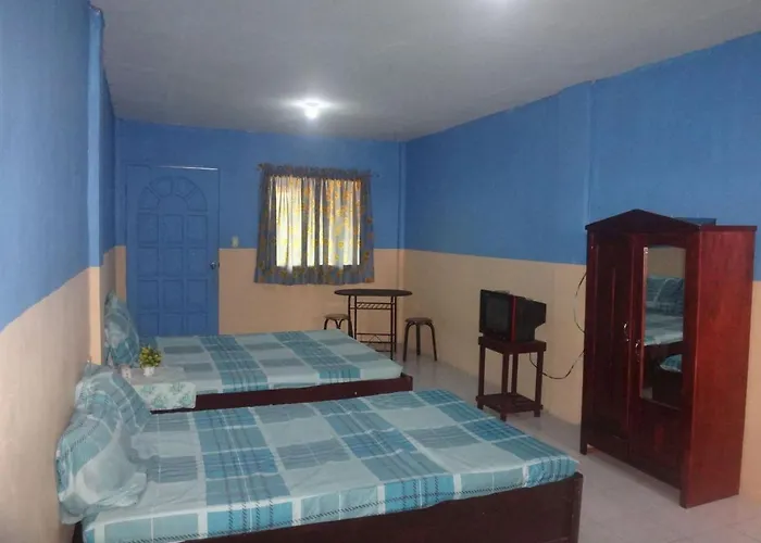 Tiza Manor Inn