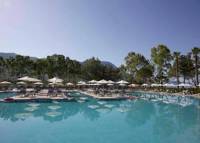 Paleros Beach Resort