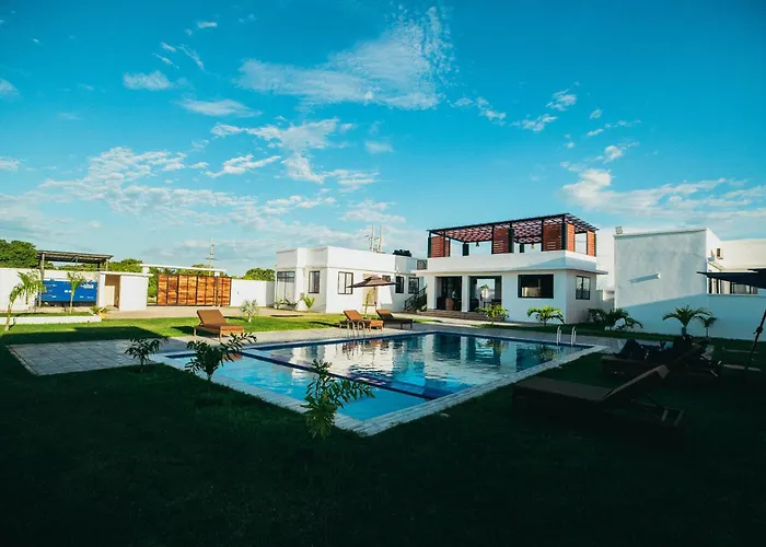 Nook Villas