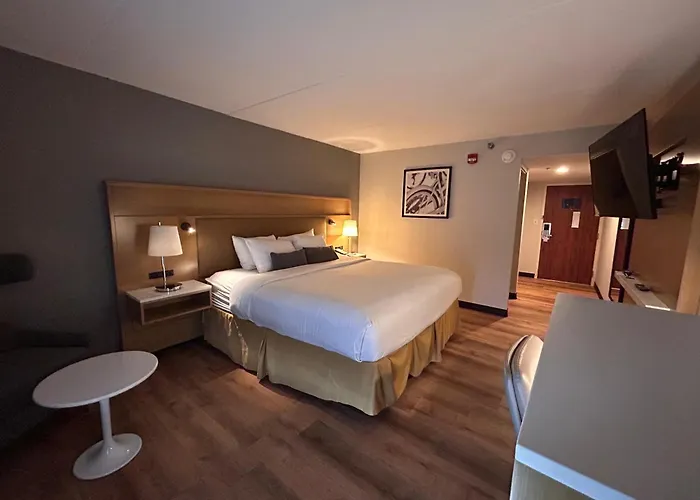 Urbana Hotel Conference Center