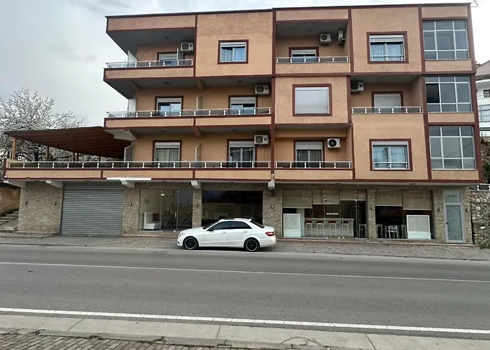 Hotel Yjet