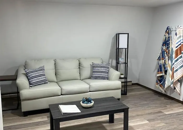 Riverfront - Cozy Loft Cottage