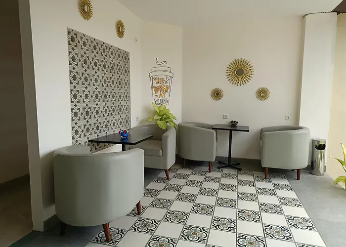 Aluna Hotel