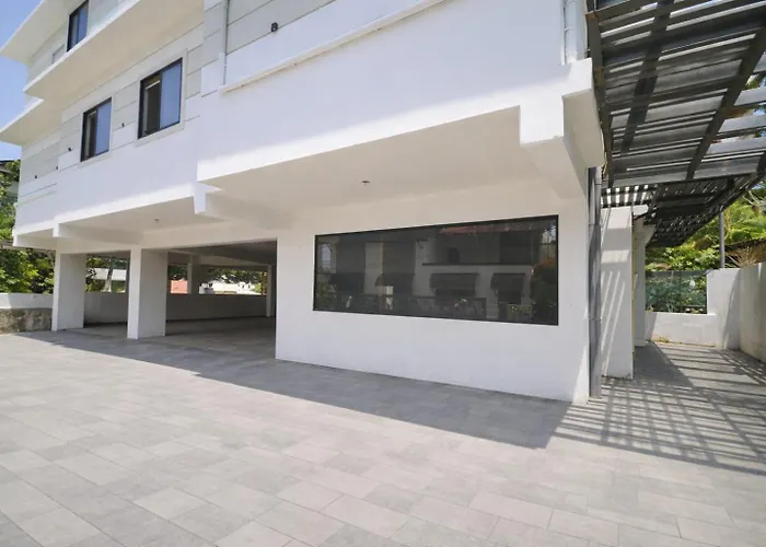 Tara Inn