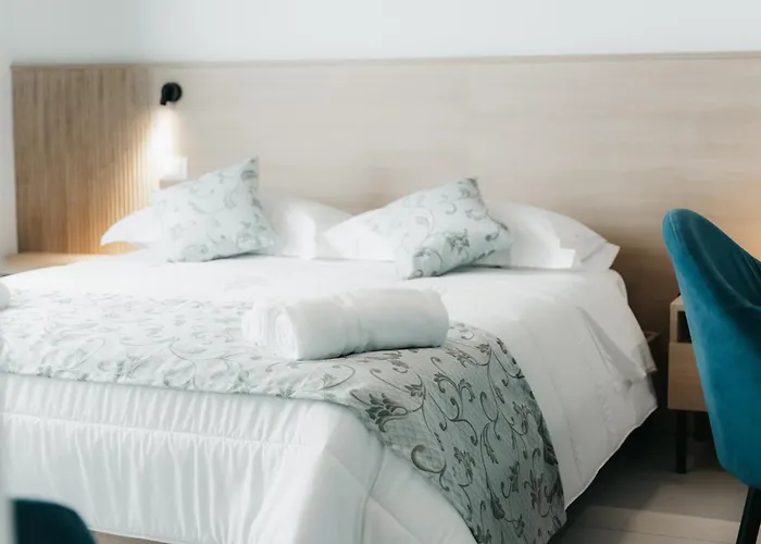 Sirenuse Suites Boutique Aparthotel Rta