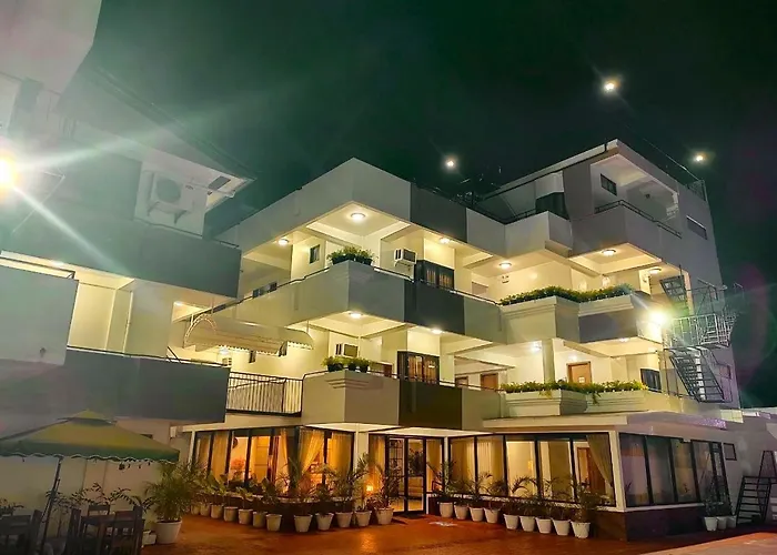 Zkb Twins Hotel