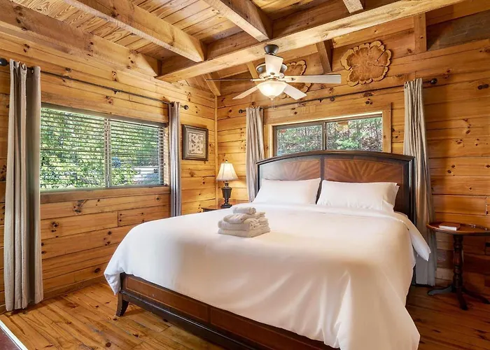 Elianahs Cabin By Avantstay
