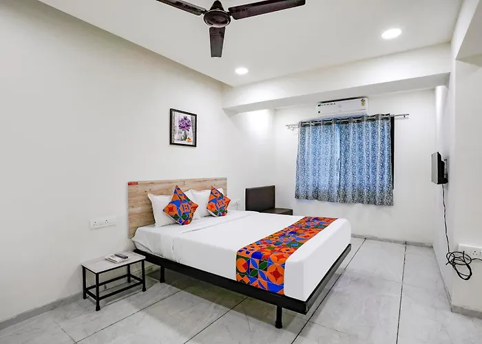 Hotel Bhakti Inn