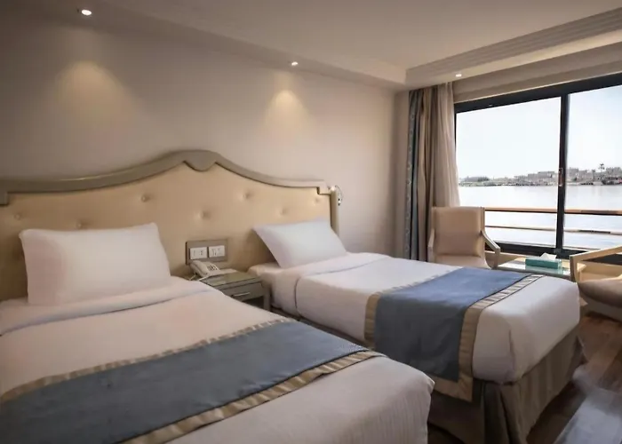 Nile Cruise From Luxor To Aswan