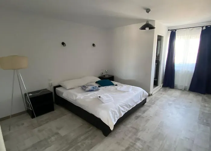 Vama Stone House