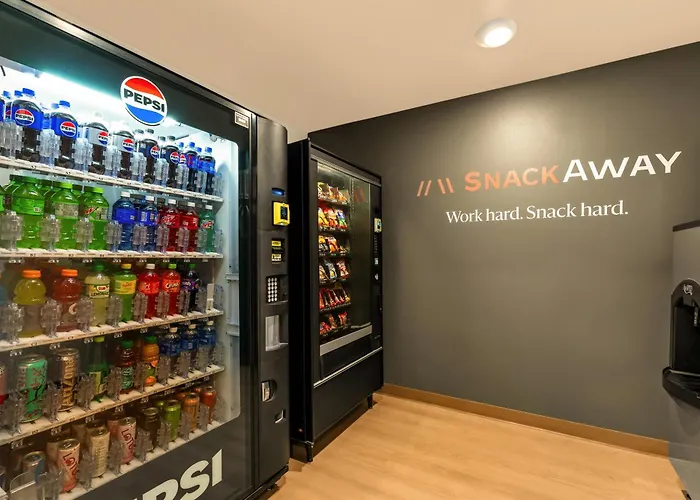 Livaway Suites Phoenix-Surprise