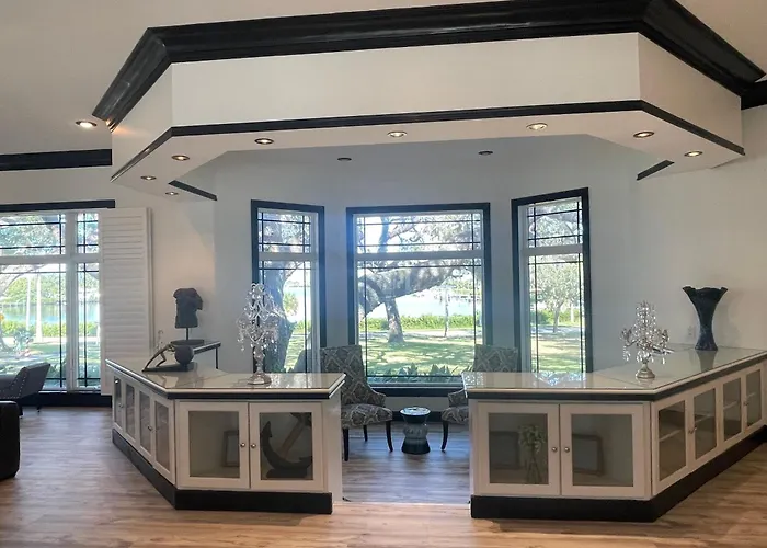 Luxury Tarpon Springs Waterfront W Gulf Access