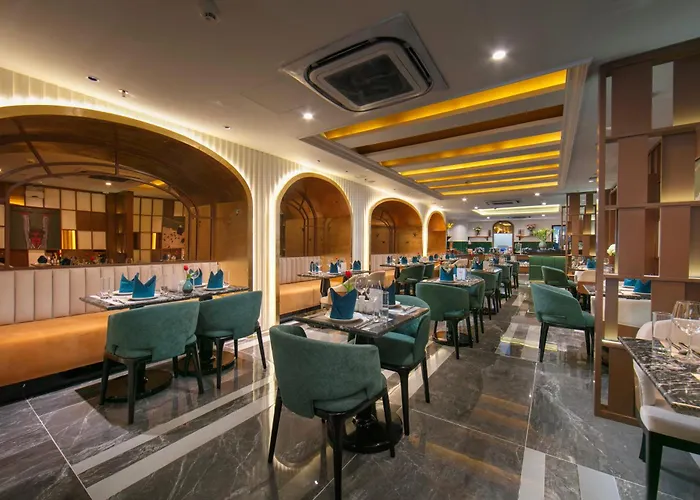 May De Ville Lumiere Hotel