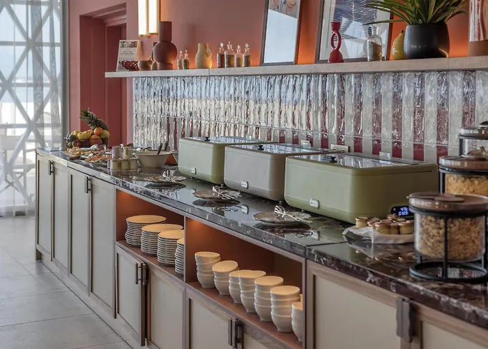 Marina Baie Des Anges Hotel, Curio Collection By Hilton