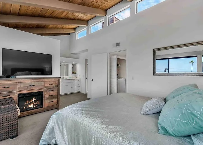 Stunning Ocean View 3-Bed Home!