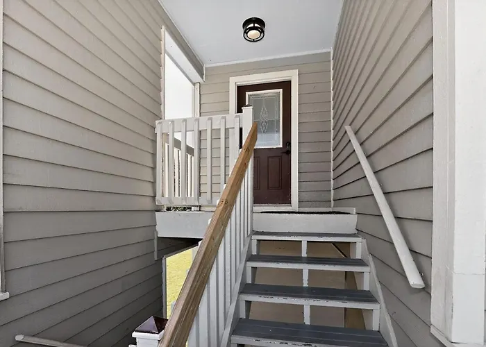 Palm Harbor Retreat•Near Beaches •Boating •Parking