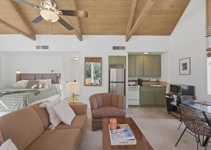 Desert Escape With Private Balcony Condo